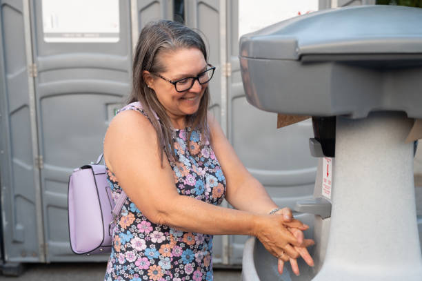 Best Luxury portable toilet rental  in Kensington, CT